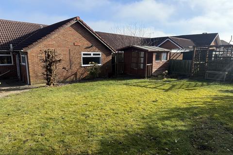 3 bedroom detached bungalow to rent, Runcorn WA7