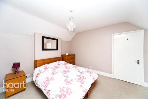 2 bedroom apartment to rent, Grange Road, LONDON