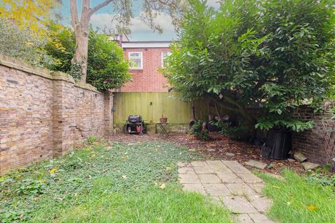 1 bedroom flat to rent, Hemstal Road, West Hampstead NW6