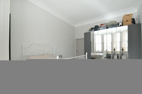 1 bedroom flat to rent, Canfield Gardens, South Hampstead NW6