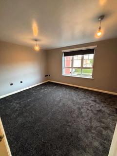 2 bedroom apartment to rent, St Peters Close, Bromsgrove