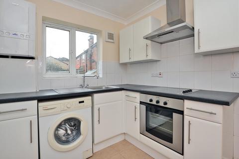 2 bedroom apartment to rent, Camberley, Surrey