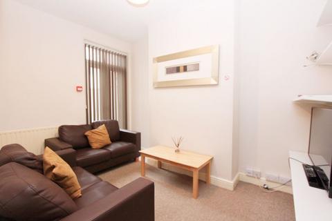 4 bedroom end of terrace house to rent - Bonhay Road, Exeter