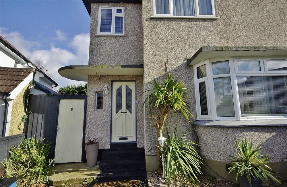 Ashfield Avenue, Bushey, Hertfordshire 3 bed semidetached house £565,000