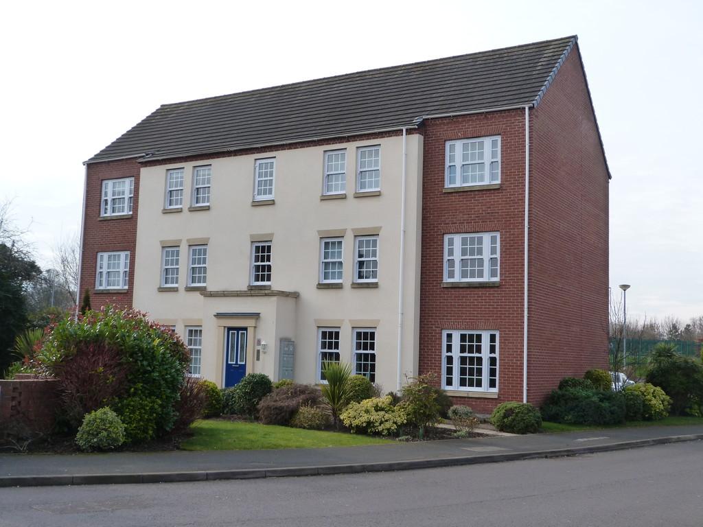 Tyldesley Way Kingsley Village Nantwich 2 bed apartment £105,000