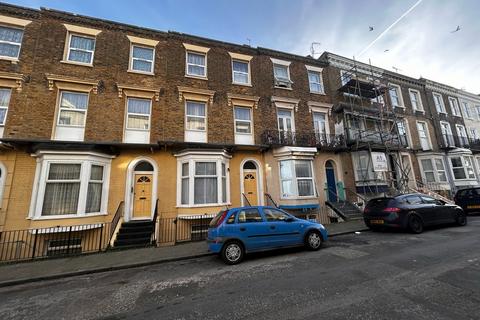 3 bedroom maisonette to rent, Ethelbert Road, Cliftonville