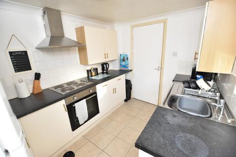 3 bedroom maisonette to rent, Ethelbert Road, Cliftonville