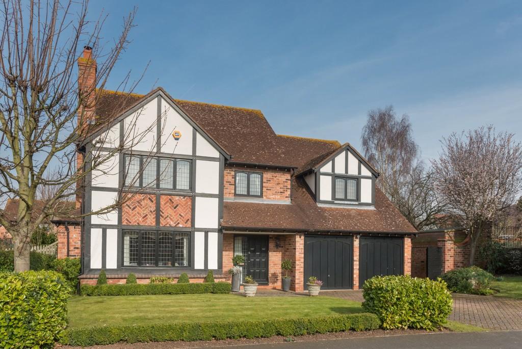 Gainsborough Road, StratfordUponAvon 5 bed detached house £645,000
