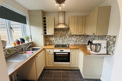 2 bedroom end of terrace house to rent, 1 Coopers Close, Nettleham