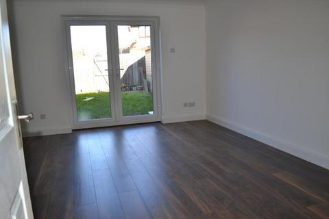 2 bedroom terraced house to rent, Franklin Way, Croydon, Greater London, Surrey, CR0 4UW