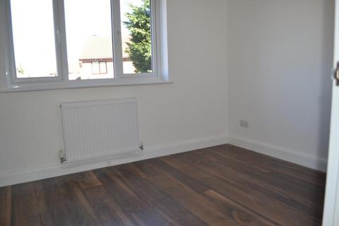 2 bedroom terraced house to rent, Franklin Way, Croydon, Greater London, Surrey, CR0 4UW