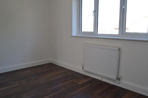 2 bedroom terraced house to rent, Franklin Way, Croydon, Greater London, Surrey, CR0 4UW