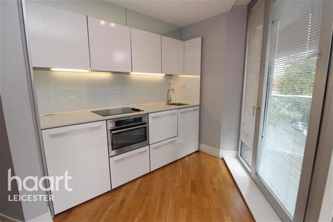 2 bedroom flat to rent, Arcus Apartments, Highcross