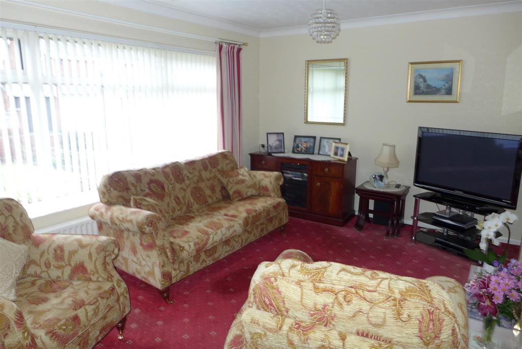 Moorhouse Gardens, HettonLeHole 2 bed semidetached bungalow £119,950