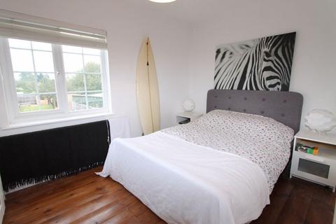 2 bedroom terraced house to rent, Kings Road, Godalming GU7
