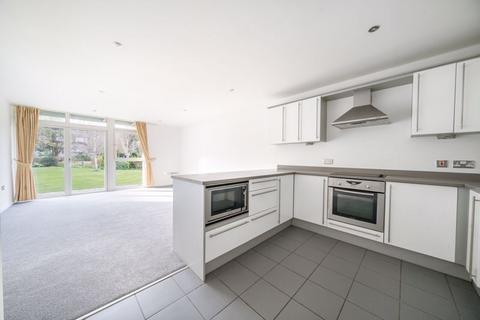 undefined, Woolsack Way, Godalming GU7
