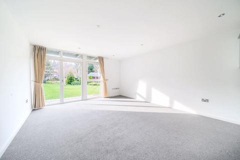undefined, Woolsack Way, Godalming GU7