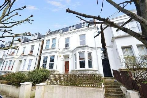 2 bedroom flat to rent, Sherriff Road, West Hampstead NW6