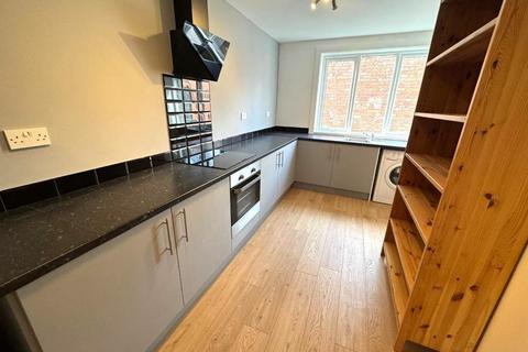 2 bedroom flat to rent, Mansfield Road, Sherwood, Nottingham, Nottinghamshire, NG5 2JL