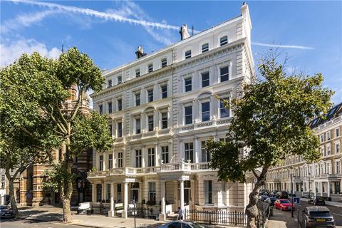 3 bedroom apartment to rent, Queens Gate, South Kensington, London, SW7