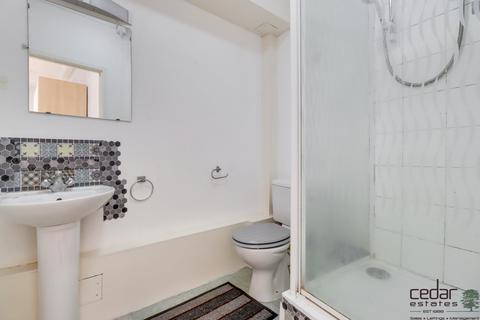 Studio to rent, West End Lane, West Hampstead NW6