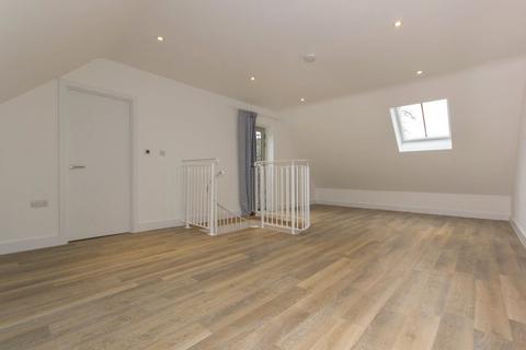 2 bedroom apartment to rent, High Street, Trumpington, Cambridge