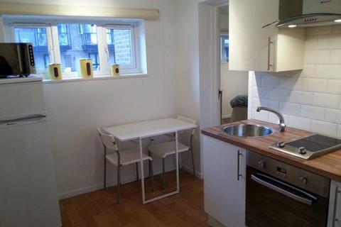 Studio to rent, Lancaster drive, London E14, London, E14