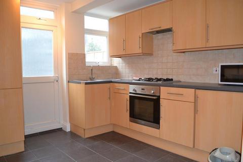 2 bedroom flat to rent, Gilbey Road, Tooting, London, SW17 0QH