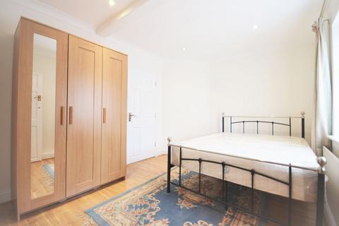 4 bedroom terraced house to rent, Norbroke Street, Shepherds Bush W12 0QU