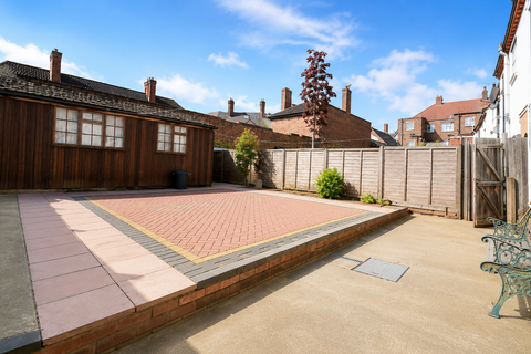undefined, Norbroke Street, Shepherds Bush W12 0QU