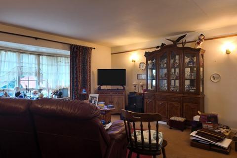 2 bedroom bungalow for sale, Marlborough Close, Leominster