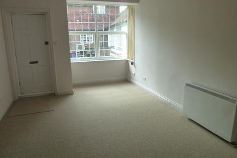 1 bedroom flat to rent, Station Road, Liss, GU33