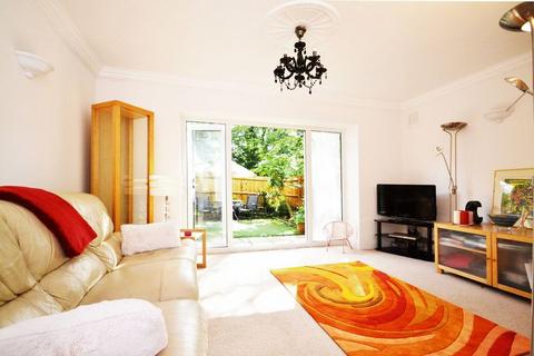 1 bedroom apartment to rent, Widmore Road, Bromley