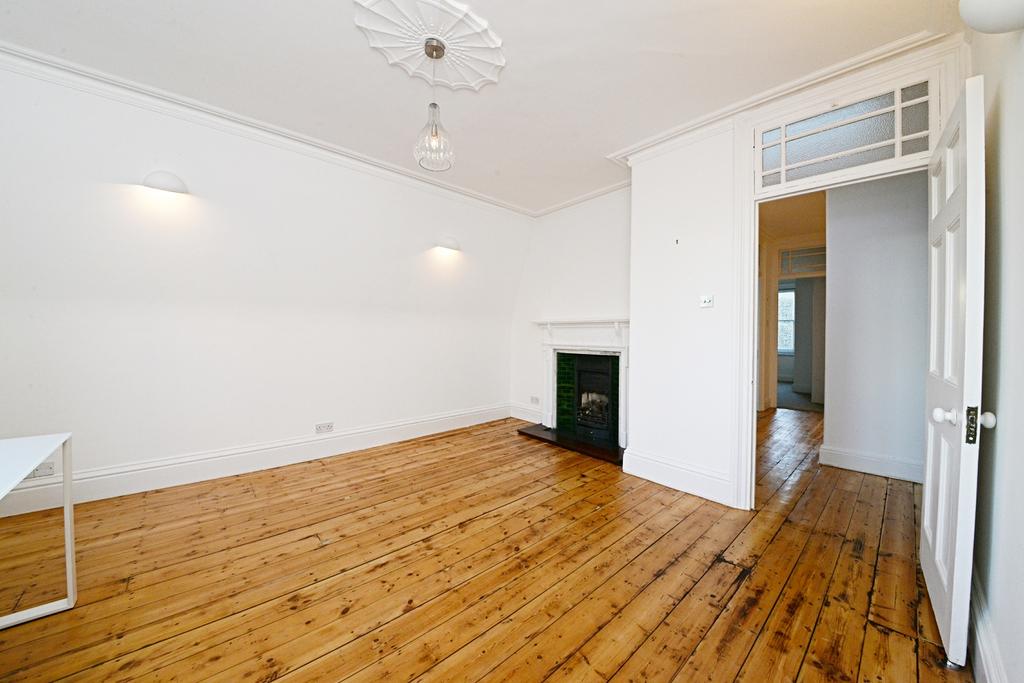 Clarence Gate Gardens, Glentworth Street, London 2 bed flat £1,150,000