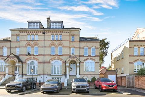 2 bedroom apartment to rent, Savill Court, 1-3 The Fairmile, Henley-On-Thames, Oxfordshire, RG9
