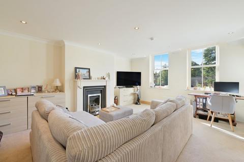 2 bedroom apartment to rent, Savill Court, 1-3 The Fairmile, Henley-On-Thames, Oxfordshire, RG9
