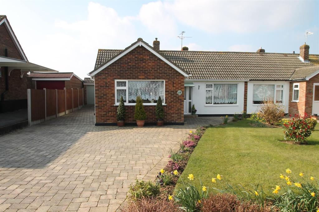 Westway, Coxheath, Maidstone 2 bed bungalow £295,000