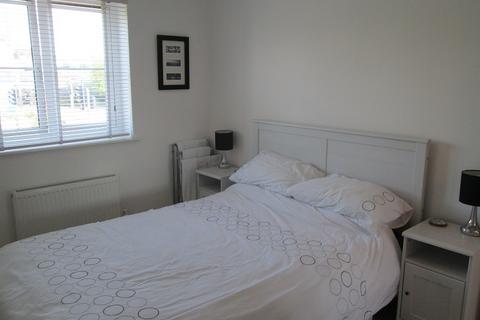 2 bedroom apartment to rent, Gelli Rhedyn, Fforestfach, Swansea, SA5 4BD