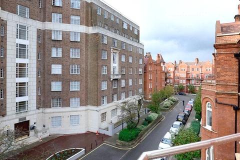 3 bedroom flat to rent - Hamlet Gardens, Hammersmith, London
