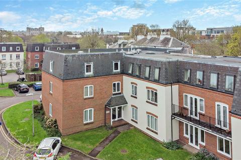 2 bedroom apartment to rent, Beech Court, Victoria Gardens, Newbury, Berkshire, RG14