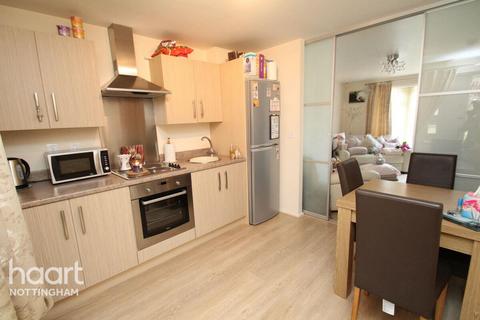 3 bedroom end of terrace house to rent, Robin Down Court, NOTTINGHAM