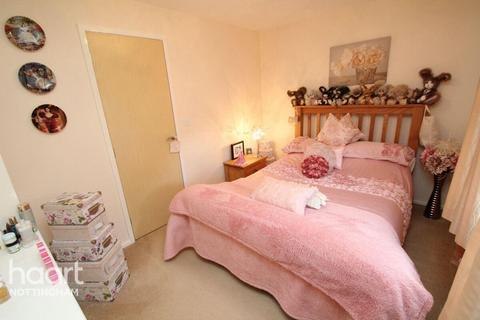 3 bedroom end of terrace house to rent, Robin Down Court, NOTTINGHAM