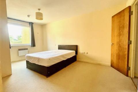 2 bedroom apartment to rent, Monarch Way, Ilford, IG2