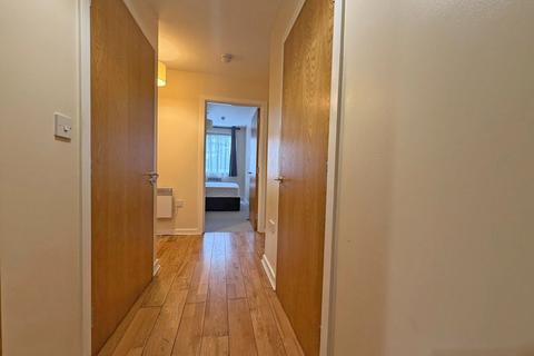 2 bedroom apartment to rent, Monarch Way, Ilford, IG2