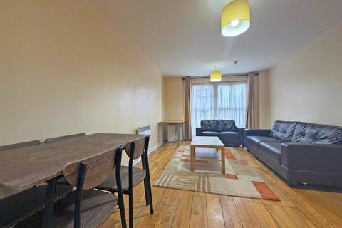 2 bedroom apartment to rent, Monarch Way, Ilford, IG2