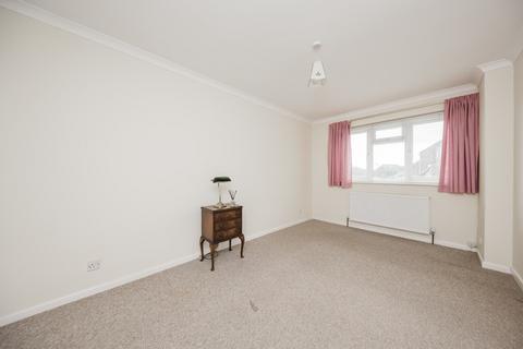17 Bridge Close, Horam, Heathfield, TN21 0HJ