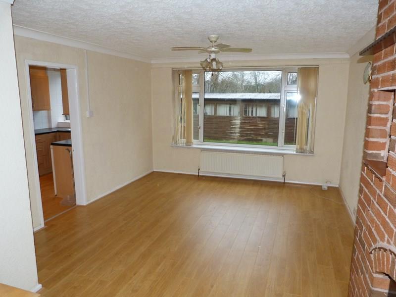 Harton Way, Kings Heath, Birmingham 3 bed semidetached house £175,000