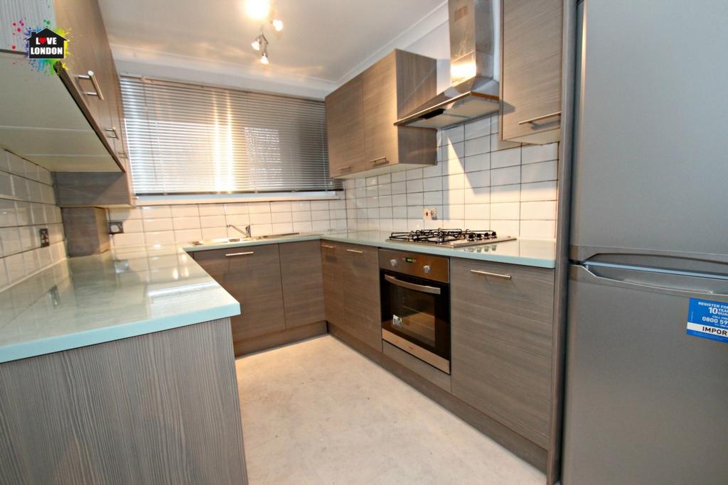 Ollerton Green, Bow, E3 4 bed apartment £2,275 pcm (£525 pw)