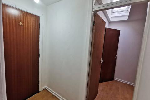 1 bedroom apartment to rent - Leeds Road, Huddersfield, West Yorkshire, HD2