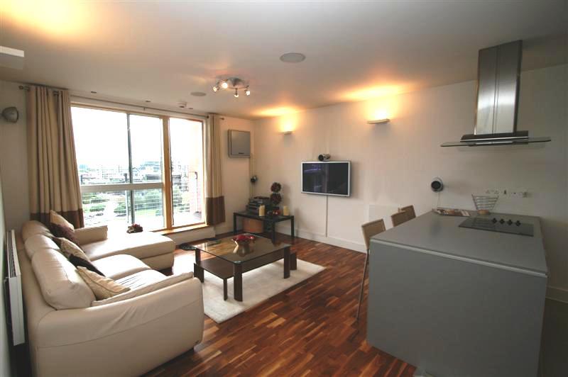 Hacienda Apartments Whitworth Street West Manchester M1 2 Bed Flat Image 1 Of 8 Picture No 05